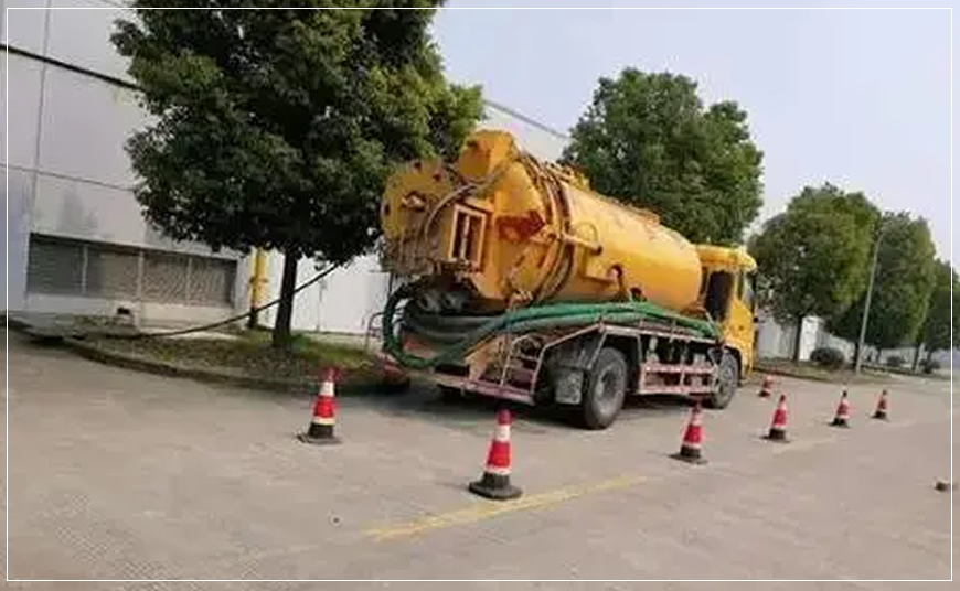 管道清理 (3).jpg 管道清理 (3).jpg